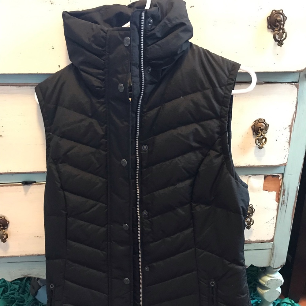 New w tags. Eddie Bauer. Sun Valley Down Vest.